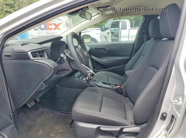 5YFB4MDEXRP113578 2024 TOYOTA COROLLA Silver Սալոնի դիմացի տեսք