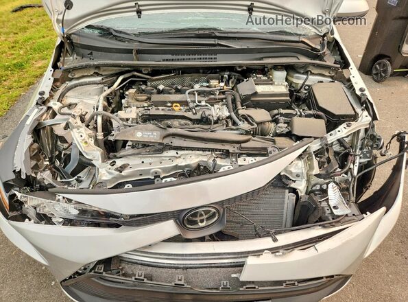 5YFB4MDEXSP294185 2025 TOYOTA COROLLA Silver Vista interior trasera