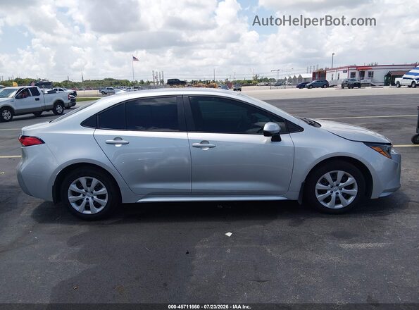 5YFB4MDEXSP355549 2025 TOYOTA COROLLA Silver Вид задньої частини салону