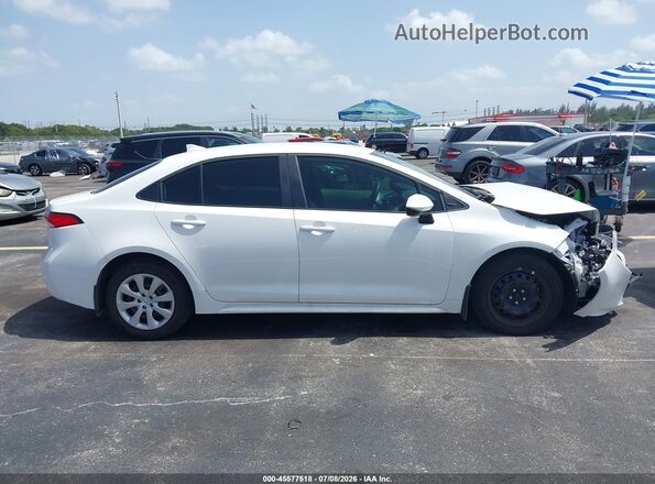 5YFB4MDEXTP372739 2026 TOYOTA COROLLA White Вид задньої частини салону
