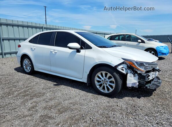 5YFBPMBE0MP224076 2021 TOYOTA COROLLA Белый Передняя правая четверть