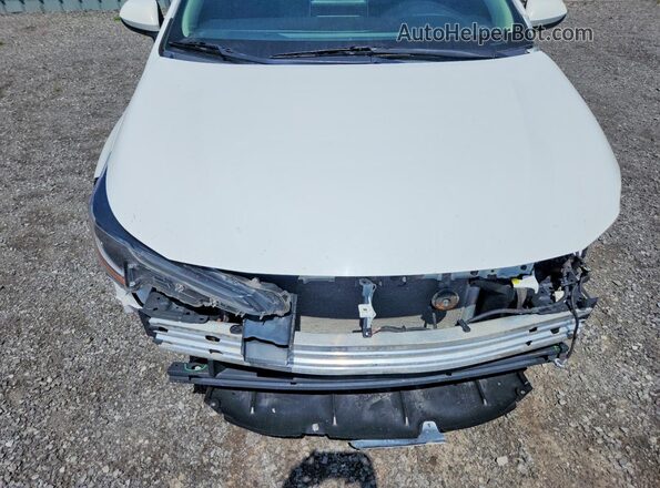 5YFBPMBE0MP224076 2021 TOYOTA COROLLA Белый Вид задней части салона