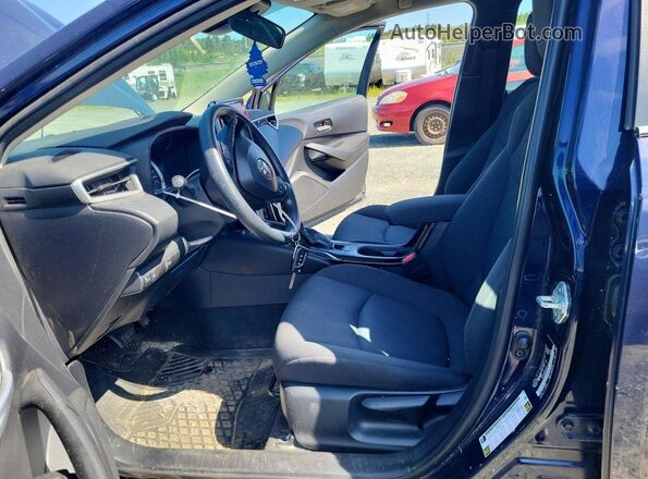 5YFBPMBE6MP242078 2021 TOYOTA COROLLA Blue Front interior view