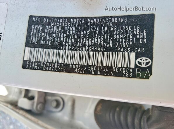 5YFBPRHE0HP611964 2017 TOYOTA COROLLA White Vista del compartimento del motor