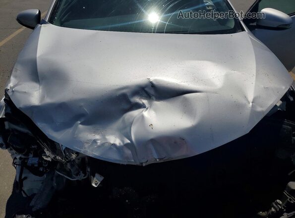 5YFBURHE1GP400313 2016 TOYOTA COROLLA Серебряный Вид задней части салона