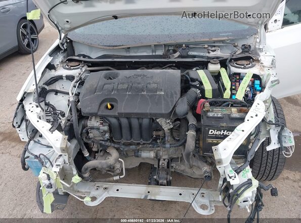 5YFBURHE1HP657229 2017 TOYOTA COROLLA White Հետևի տեսք
