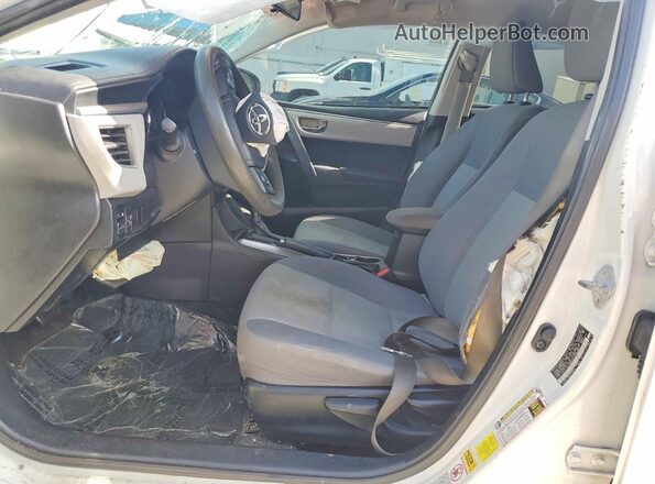 5YFBURHE2GP366964 2016 TOYOTA COROLLA Белый Вид салона спереди