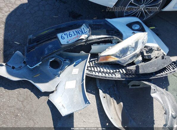 5YFBURHE2GP445678 2016 TOYOTA COROLLA Белый Вид щитка приборов