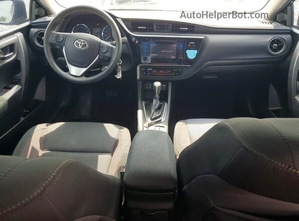5YFBURHE2HP684987 2017 TOYOTA COROLLA Charcoal Вид панелі приладів