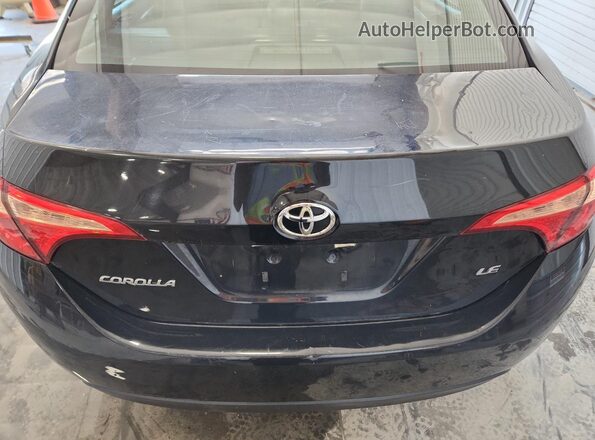 5YFBURHE3JP855798 2018 TOYOTA COROLLA Черный 
