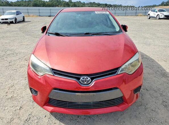 5YFBURHE4GP384818 2016 TOYOTA COROLLA Red Widok z przodu