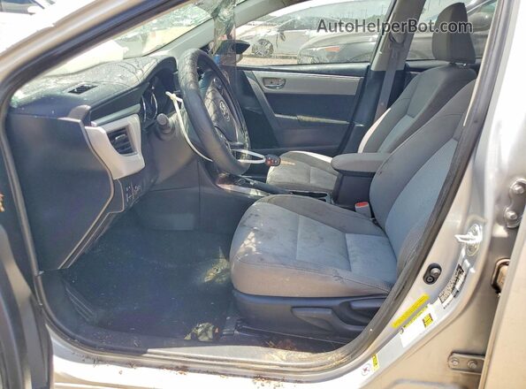 5YFBURHE4GP553302 2016 TOYOTA COROLLA Silver Widok wnętrza z przodu