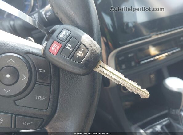 5YFBURHE4HP580663 2017 TOYOTA COROLLA Maroon Vista del salpicadero