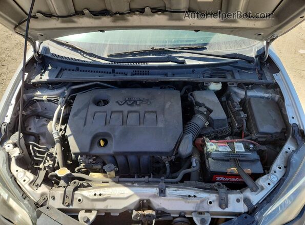5YFBURHE4HP624841 2017 TOYOTA COROLLA Silver Vista interior trasera