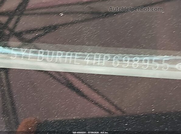 5YFBURHE4HP698955 2017 TOYOTA COROLLA White Widok komory silnika