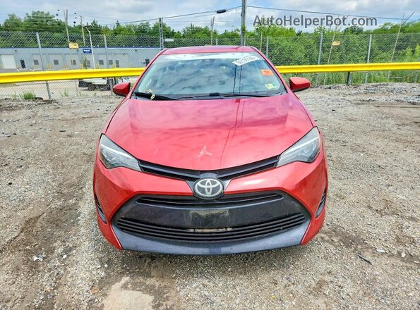 5YFBURHE4JP751949 2018 TOYOTA COROLLA Red Widok z przodu