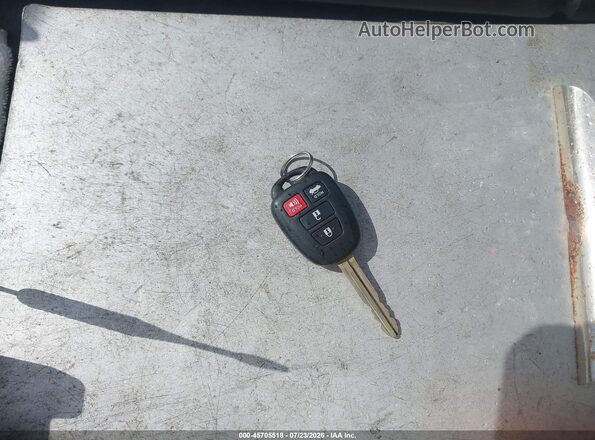 5YFBURHE4JP767133 2018 TOYOTA COROLLA Black Widok deski rozdzielczej
