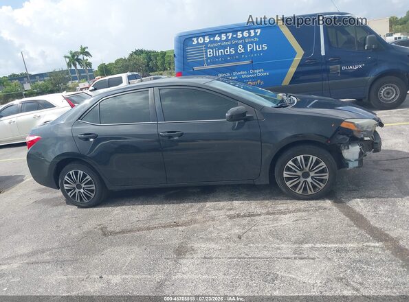 5YFBURHE4JP767133 2018 TOYOTA COROLLA Black Widok wnętrza z tyłu