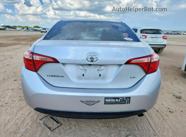 5YFBURHE4JP808554 2018 TOYOTA COROLLA Silver Widok z tyłu