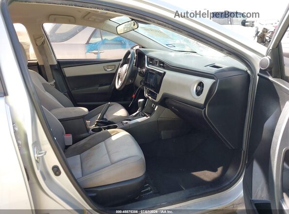 5YFBURHE4KP856508 2019 TOYOTA COROLLA Silver Widok wnętrza z przodu