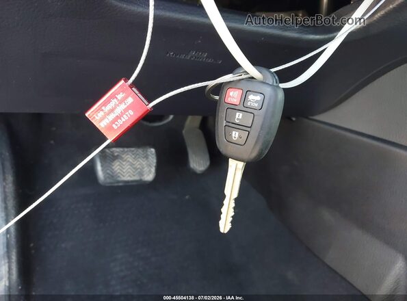 5YFBURHE4KP883983 2019 TOYOTA COROLLA Красный Вид панели приборов