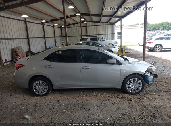 5YFBURHE5HP603612 2017 TOYOTA COROLLA Silver Սալոնի 360 աստիճան տեսք