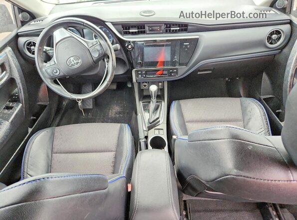 5YFBURHE5HP613007 2017 TOYOTA COROLLA Gray Vista del salpicadero