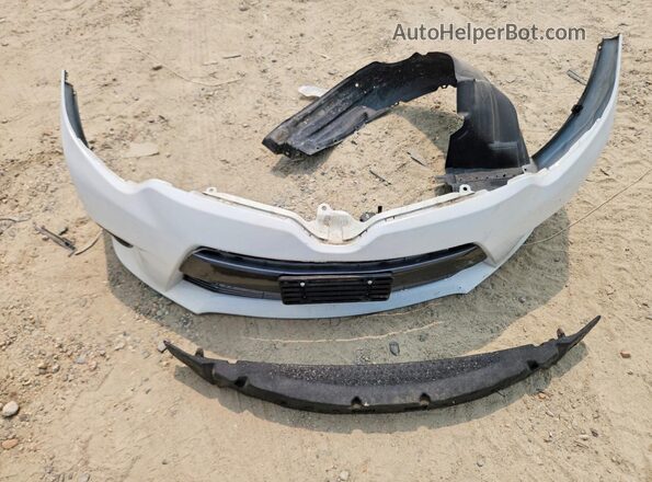 5YFBURHE8GP495095 2016 TOYOTA COROLLA White Engine compartment view