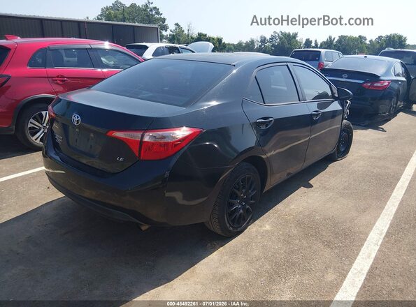 5YFBURHE8HP586983 2017 TOYOTA COROLLA Черный Задняя правая четверть