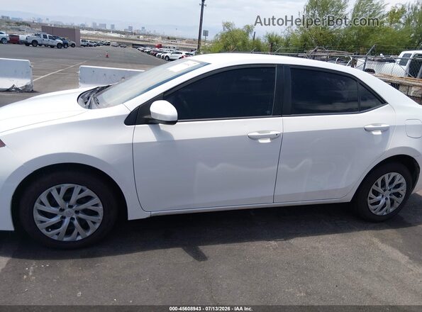 5YFBURHEXHP615478 2017 TOYOTA COROLLA White Widok wnętrza 360 stopni