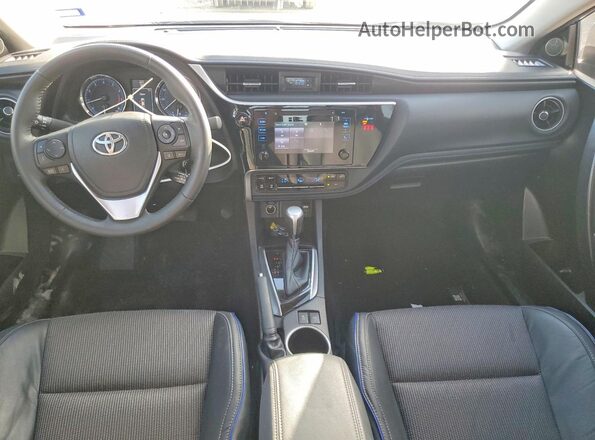 5YFBURHEXJP827366 2018 TOYOTA COROLLA Синий Вид панели приборов