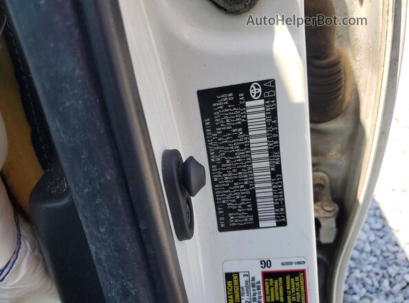 5YFBURHEXKP871997 2019 TOYOTA COROLLA White VIN sticker view