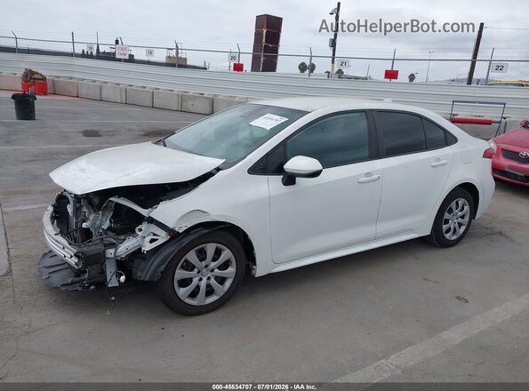 5YFEPMAE0MP211357 2021 TOYOTA COROLLA White Przód lewy