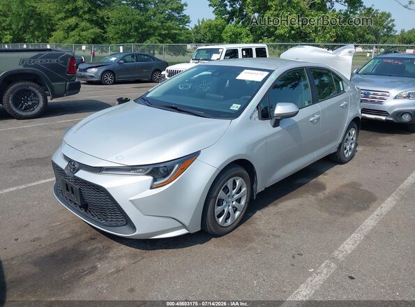 5YFEPMAE0NP295875 2022 TOYOTA COROLLA Silver წინა მარცხენა ხედი სამი მეოთხედიდან