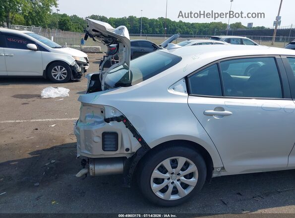 5YFEPMAE0NP295875 2022 TOYOTA COROLLA Silver 