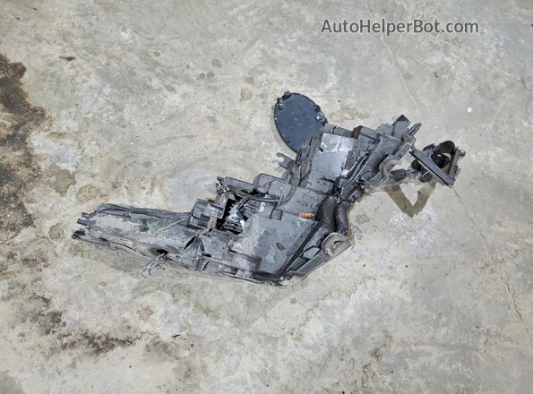 5YFEPMAE1MP271079 2021 TOYOTA COROLLA Silver Vista del compartimento del motor