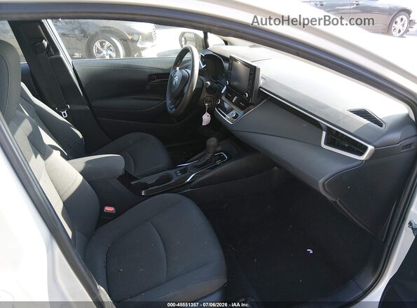 5YFEPMAE1NP326048 2022 TOYOTA COROLLA Silver Vista interior delantera