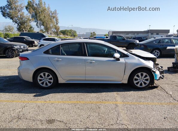 5YFEPMAE1NP326048 2022 TOYOTA COROLLA Silver Vista interior de 360 grados