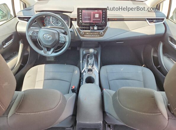 5YFEPMAE2MP191788 2021 TOYOTA COROLLA Silver Widok deski rozdzielczej