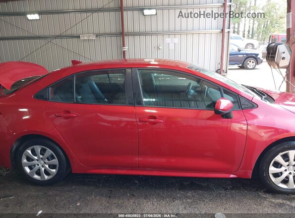 5YFEPMAE2MP264688 2021 TOYOTA COROLLA Red Widok wnętrza z tyłu