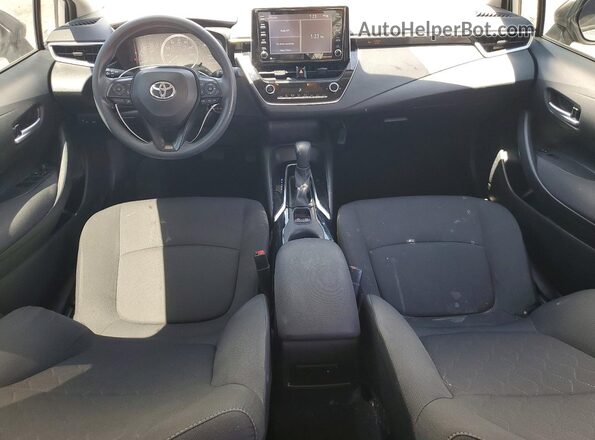 5YFEPMAE3MP253909 2021 TOYOTA COROLLA Silver Widok deski rozdzielczej
