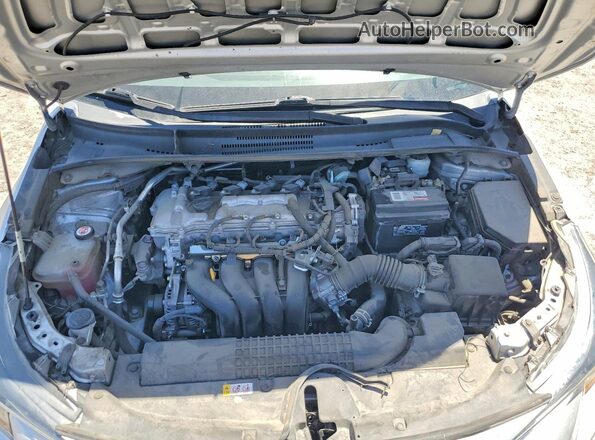 5YFEPMAE3MP253909 2021 TOYOTA COROLLA Silver Widok wnętrza z tyłu