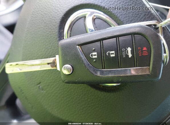 5YFEPMAE3NP283901 2022 TOYOTA COROLLA Серебряный Вид панели приборов