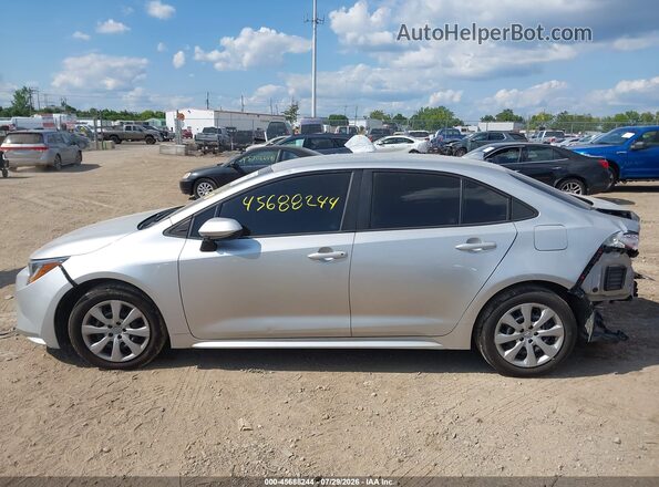 5YFEPMAE3NP283901 2022 TOYOTA COROLLA Серебряный 