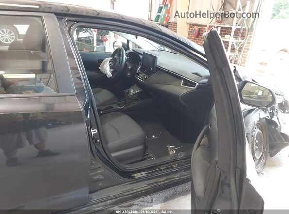 5YFEPMAE3NP372853 2022 TOYOTA COROLLA Черный Вид салона спереди