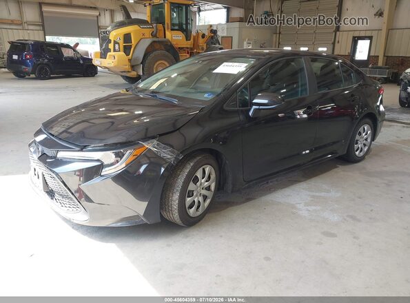 5YFEPMAE3NP372853 2022 TOYOTA COROLLA Черный Передняя левая четверть