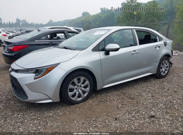 5YFEPMAE4MP222930 2021 TOYOTA COROLLA Серебряный Передняя левая четверть