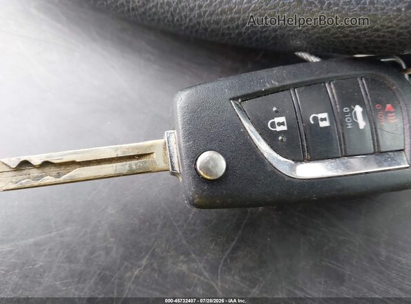 5YFEPMAE4MP258388 2021 TOYOTA COROLLA White Vista del salpicadero