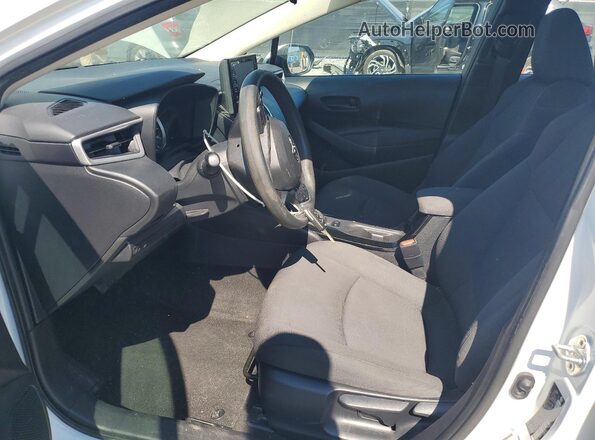 5YFEPMAE4NP292476 2022 TOYOTA COROLLA White Vista interior delantera