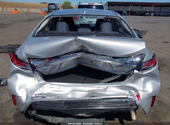5YFEPMAE4NP319501 2022 TOYOTA COROLLA Серебряный 